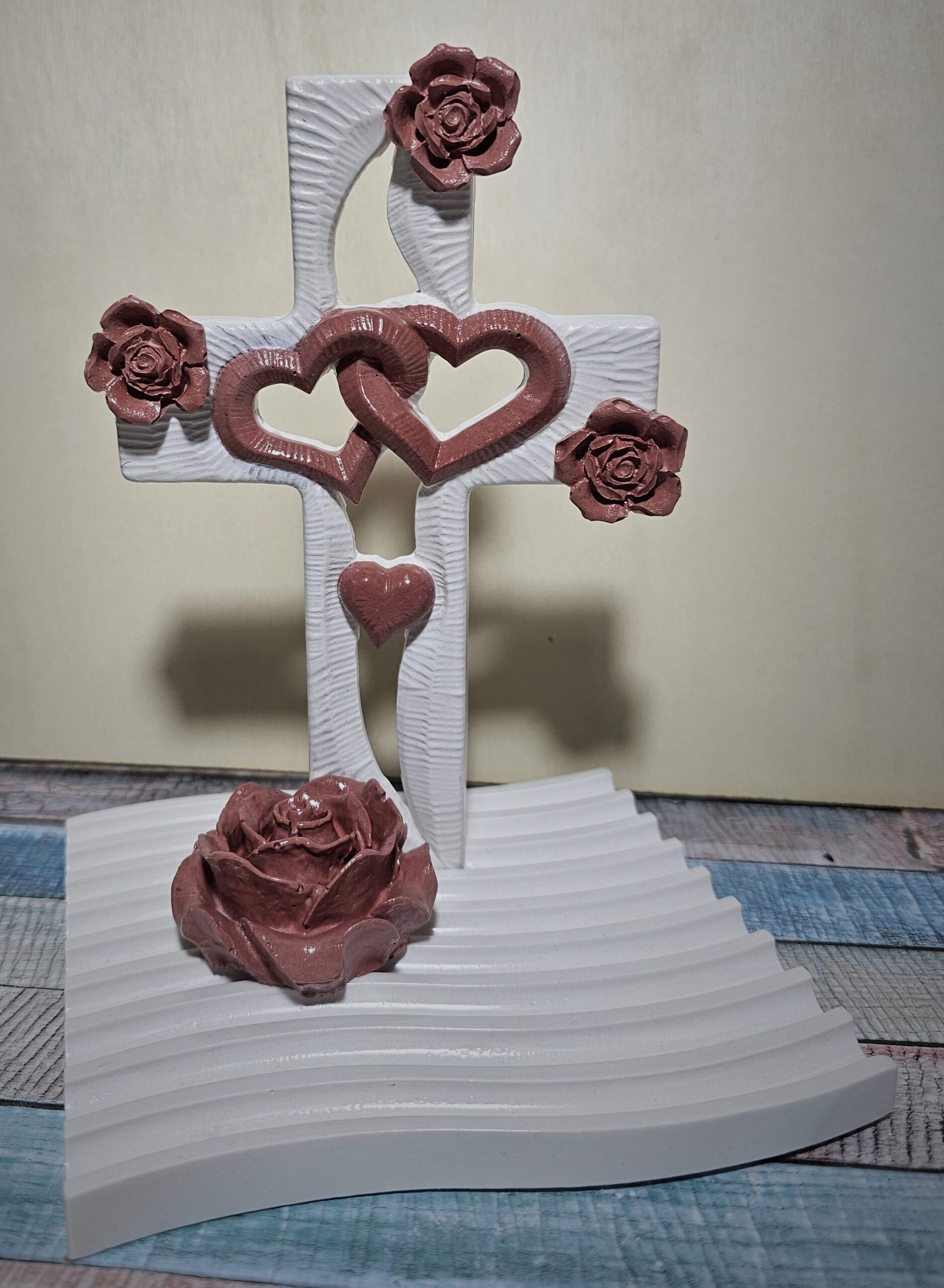 Kreuz mit Herzen