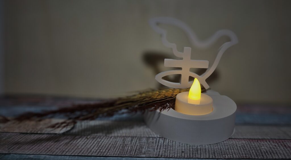 freisesmanufaktur_teelichthalter_kirche_taube_kreuz_konfirmation_kommunion_hochzeit