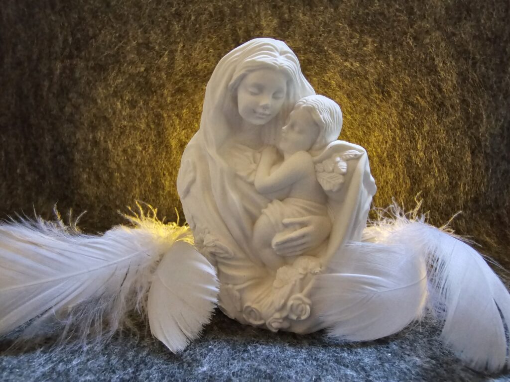 Madonna mit Kind Madonna mit Kind von freisesmanufaktur.de - Geschenke und Dekorationen für Dich und Deine Liebsten