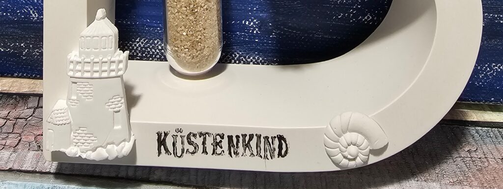 Küstenkind
freisesmanufaktur_vase_sand_meer_liebe_maritim_moewe_kuestenkind