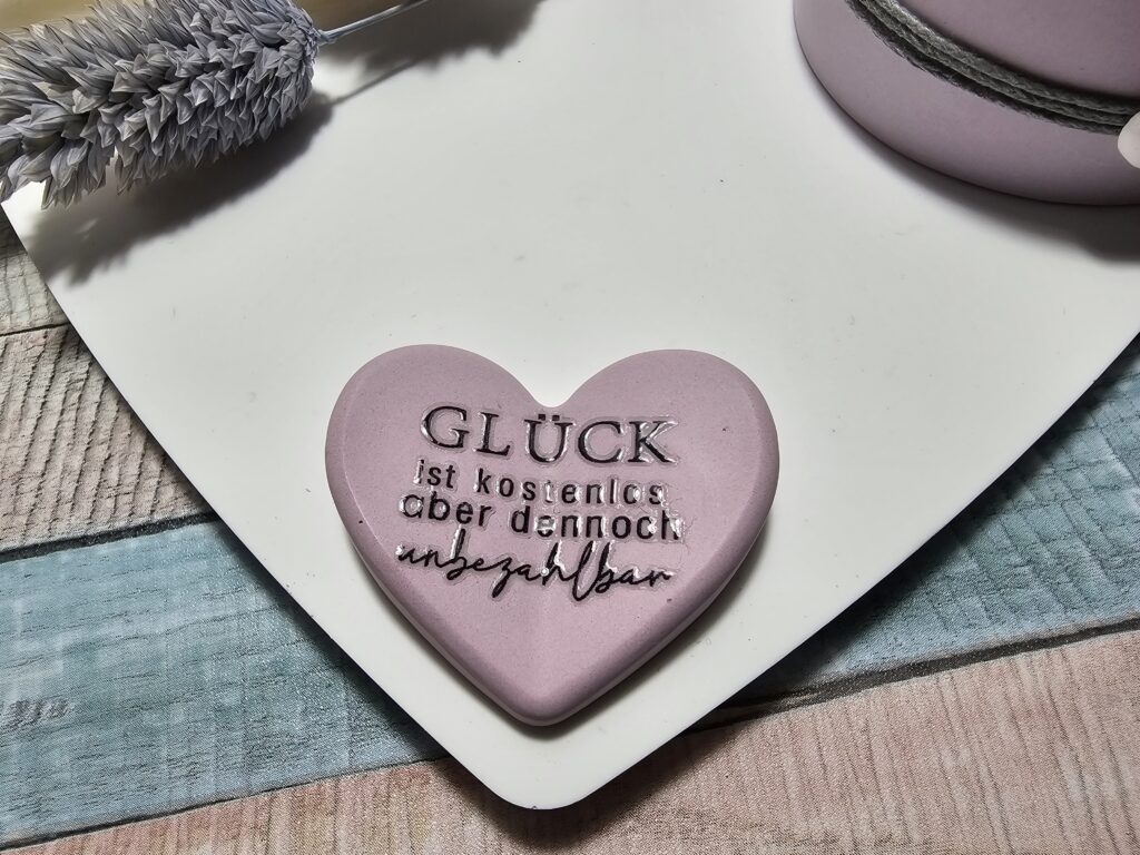 freiesmanufaktur_dekoration_geschenk_liebe_trauer_heirat_taufe_konfirmation_kommunion_hochzeit_partnerschaft_gluecksherz